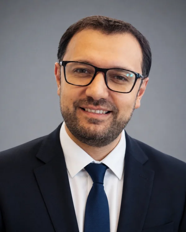 أحمد الزيـر